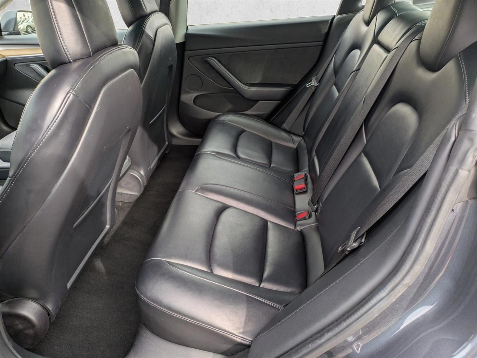 2022 Tesla Model 3 RWD