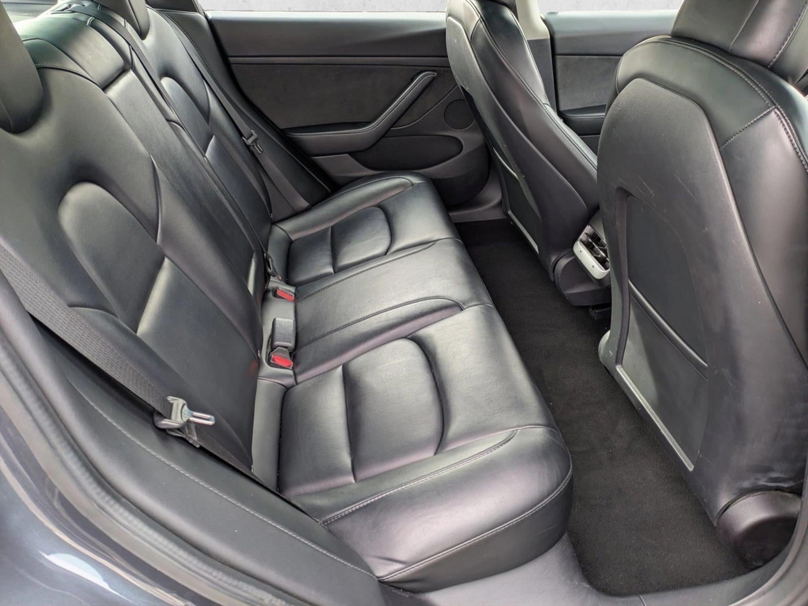 2022 Tesla Model 3 RWD