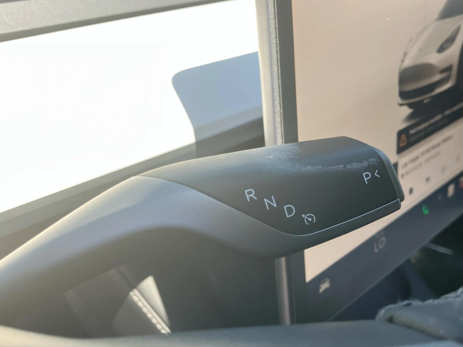 2023 Tesla Model 3 RWD