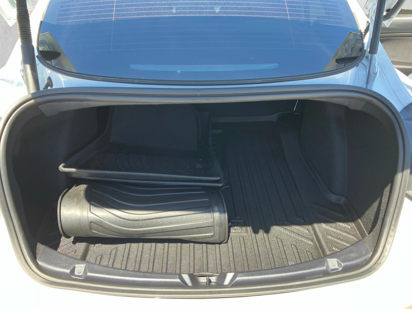 2023 Tesla Model 3 RWD