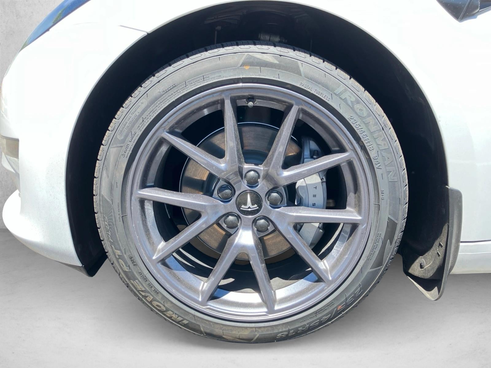 2023 Tesla Model 3 RWD