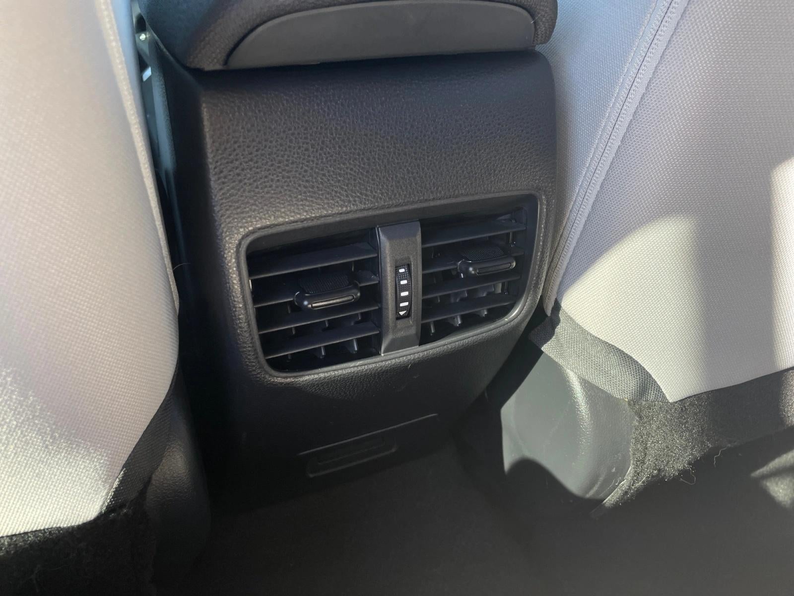 2024 Toyota Corolla Cross LE 2WD (Natl)