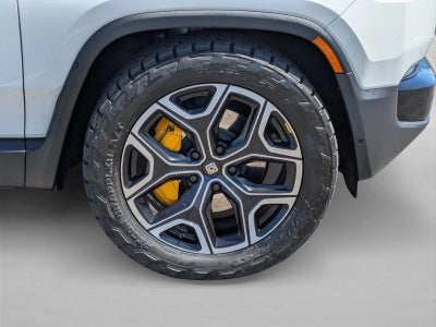 2023 Rivian R1S Adventure Quad-Motor Large Pack