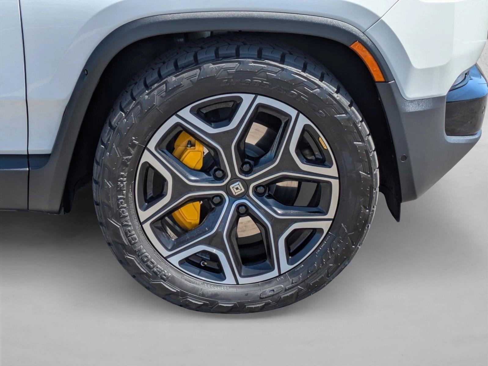 2023 Rivian R1S Adventure Quad-Motor Large Pack