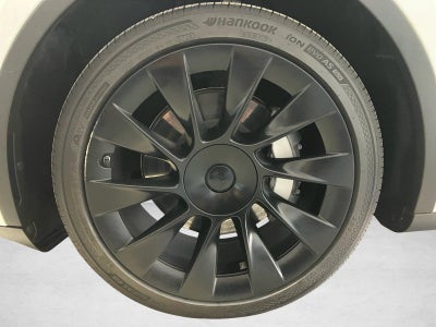 2023 Tesla Model Y Long Range AWD
