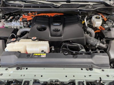 2024 Toyota Sequoia SR5 4WD (Natl)