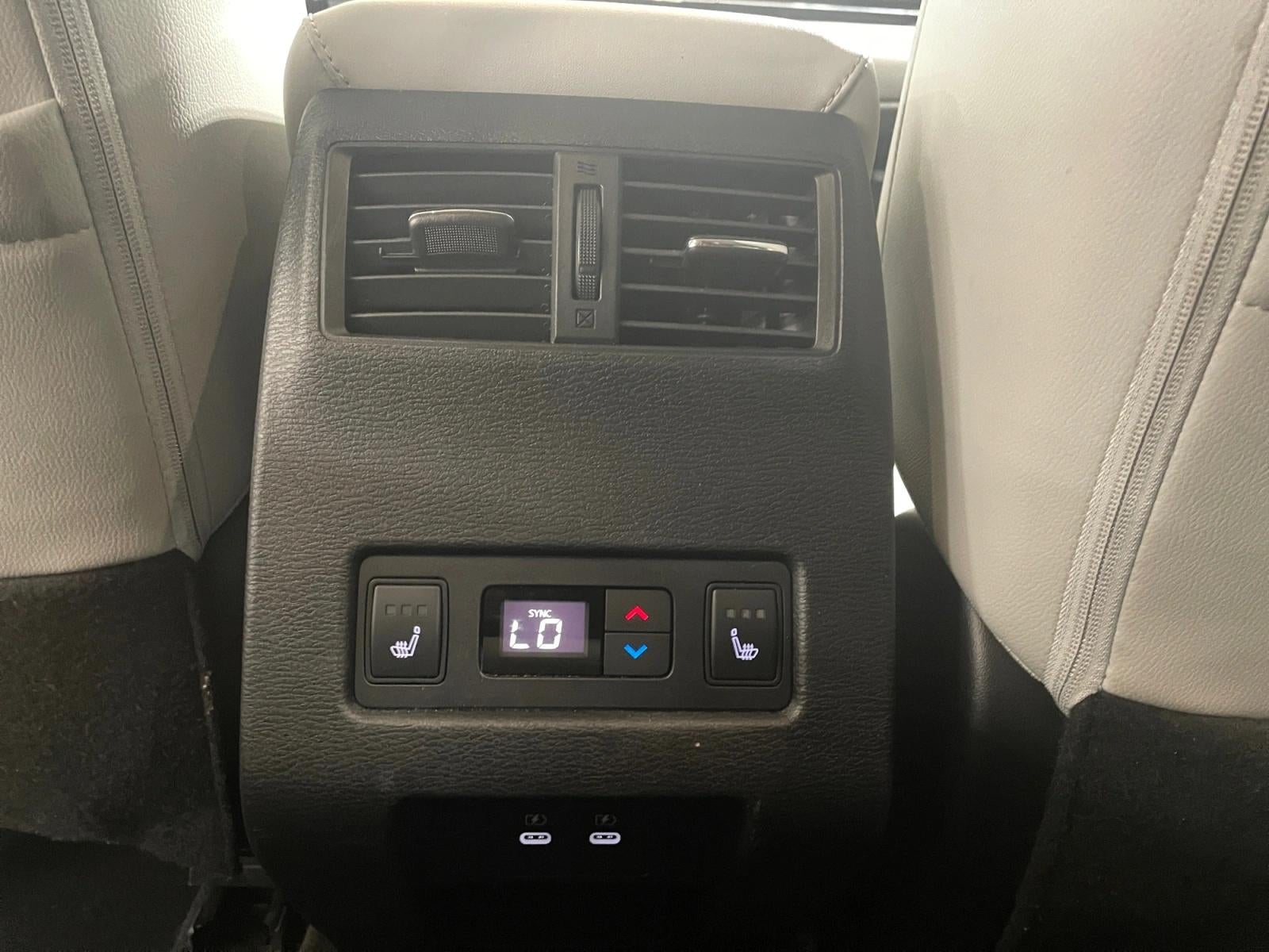 2025 Mitsubishi Outlander SEL FWD