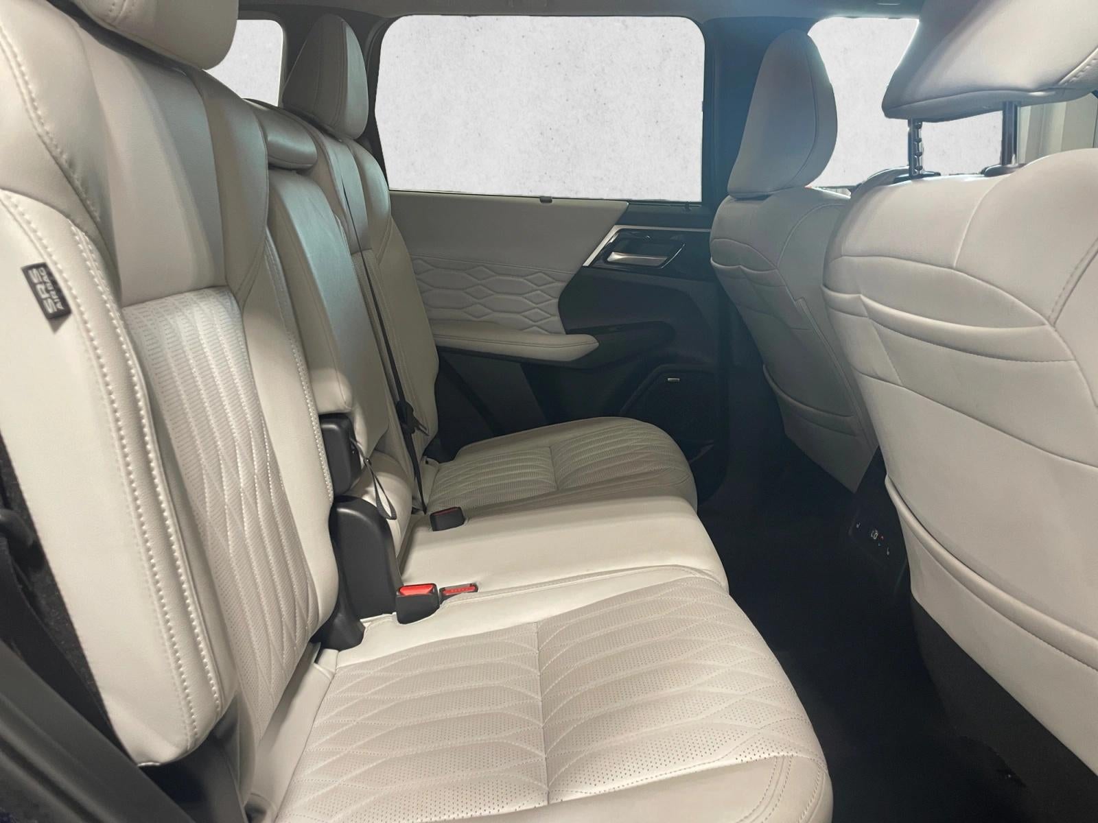 2025 Mitsubishi Outlander SEL FWD