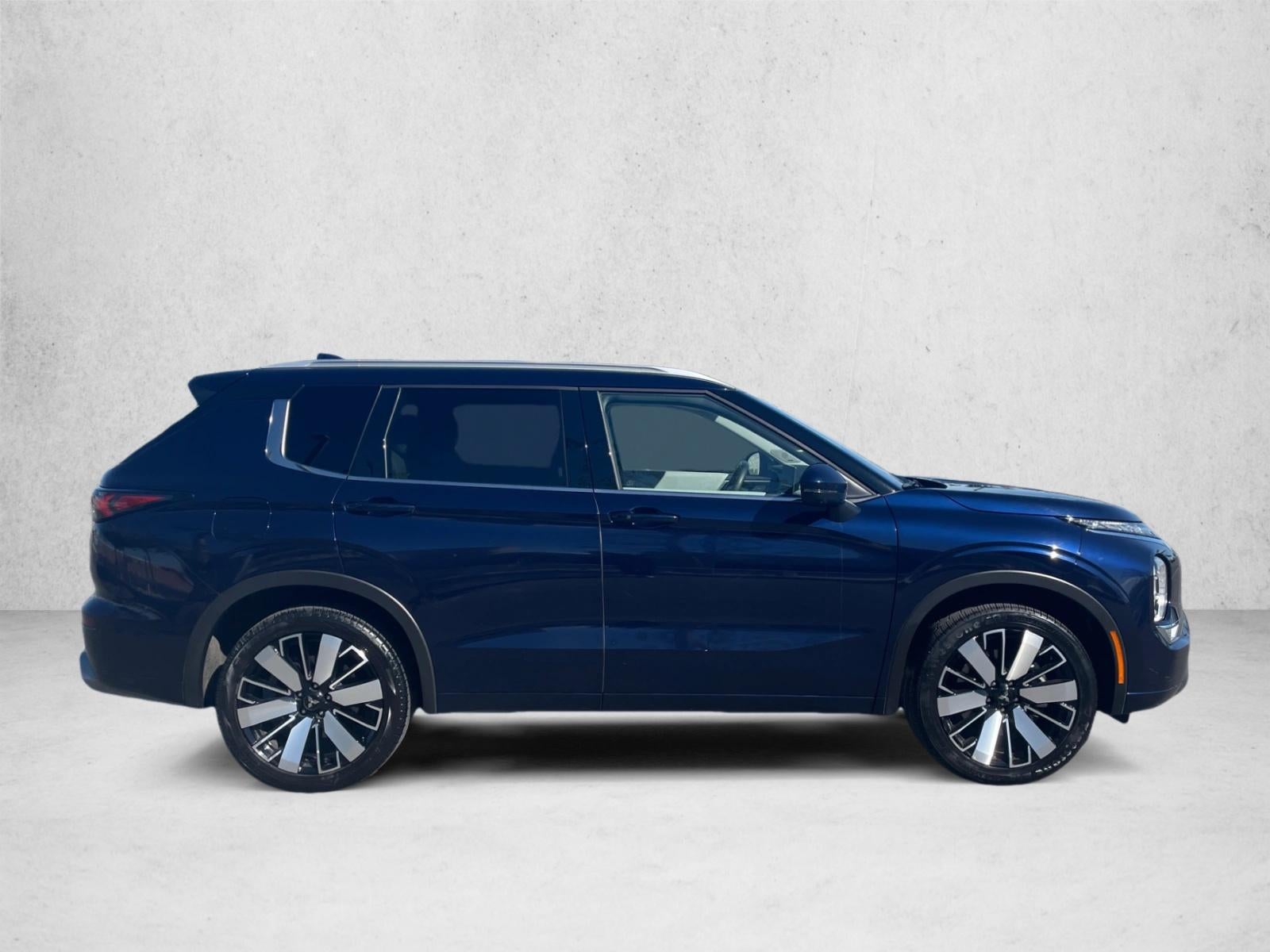 2025 Mitsubishi Outlander SEL FWD