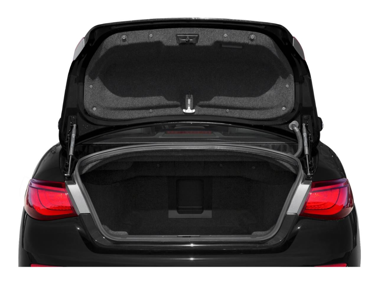 2018 INFINITI Q70 3.7 LUXE RWD