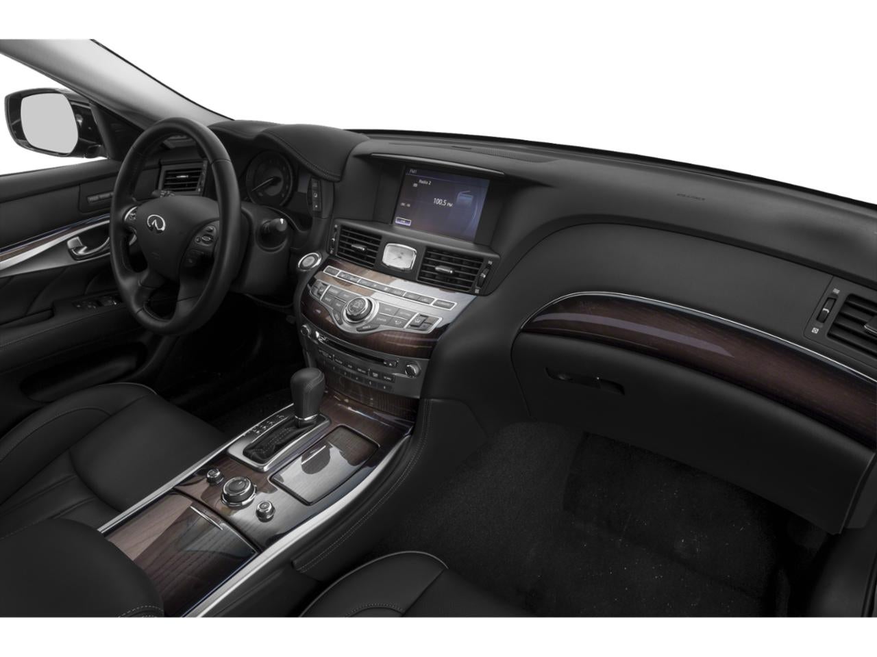 2018 INFINITI Q70 3.7 LUXE RWD