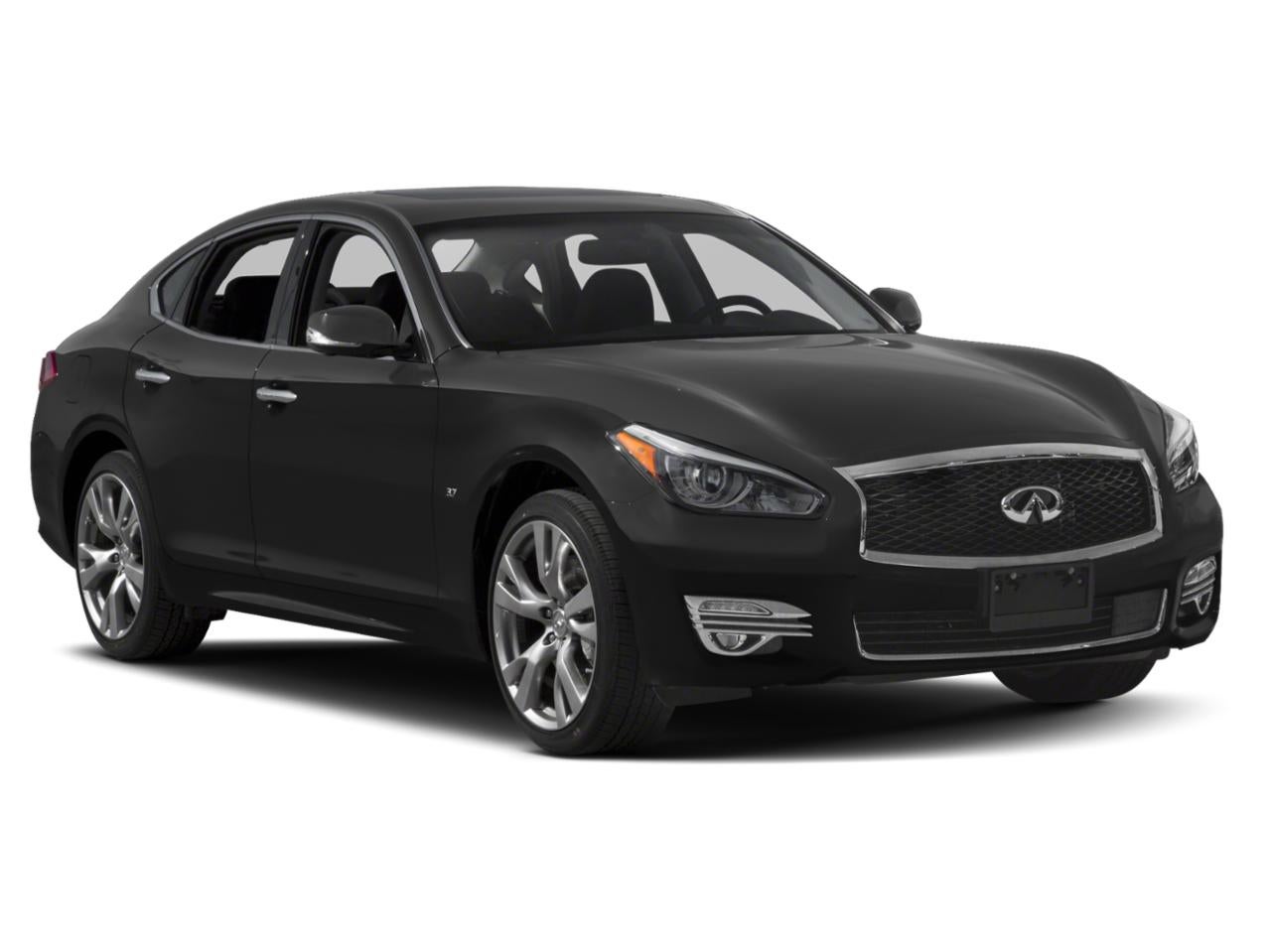 2018 INFINITI Q70 3.7 LUXE RWD