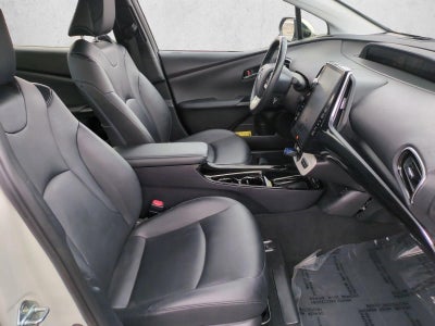 2017 Toyota Prius Prime Advanced (Natl)