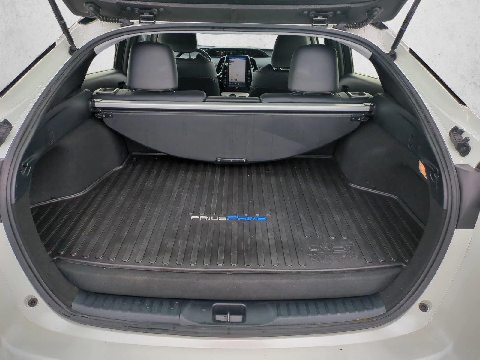 2017 Toyota Prius Prime Advanced (Natl)