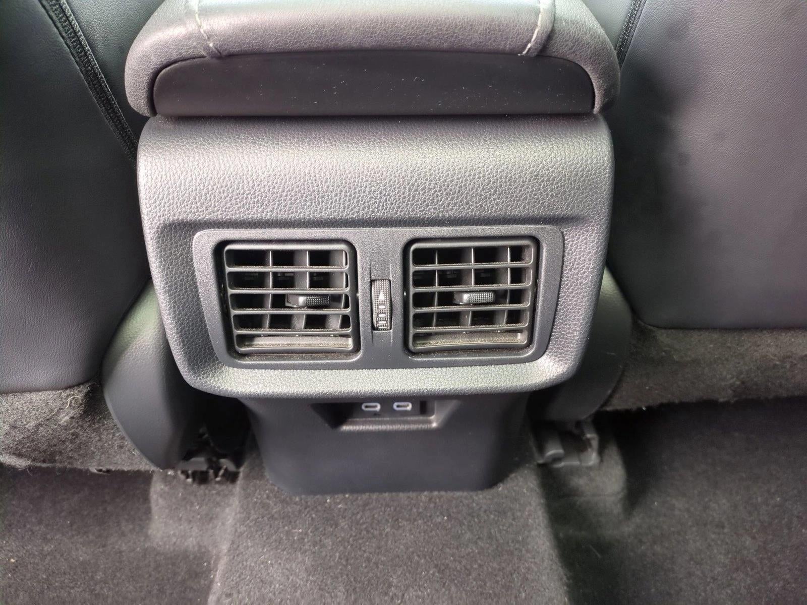 2024 Toyota Venza Nightshade AWD (Natl)