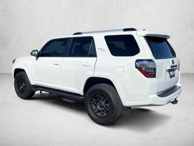 2023 Toyota 4Runner SR5 4WD (GS)