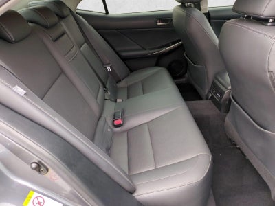 2019 Lexus IS 300 RWD