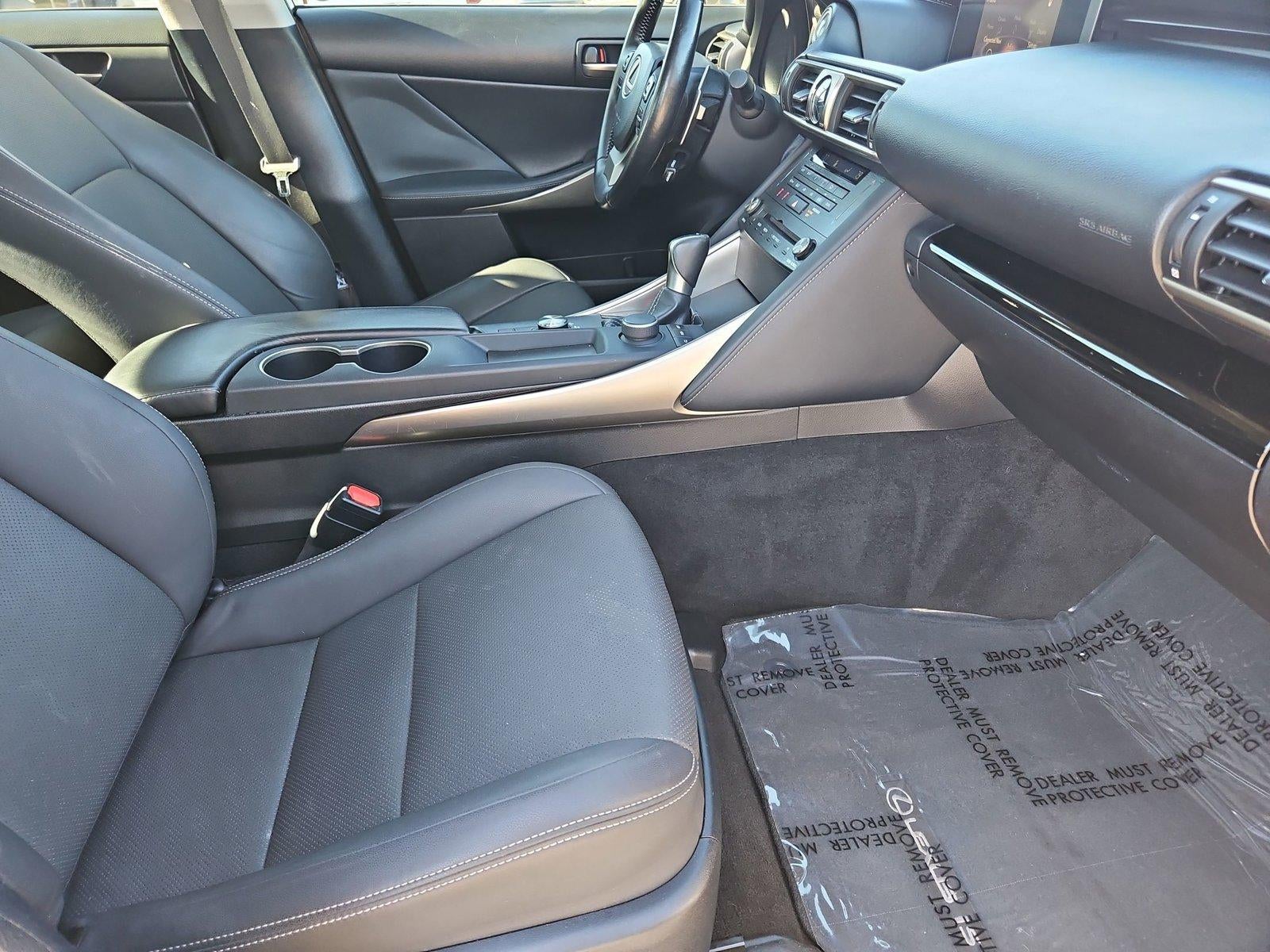 2019 Lexus IS 300 RWD