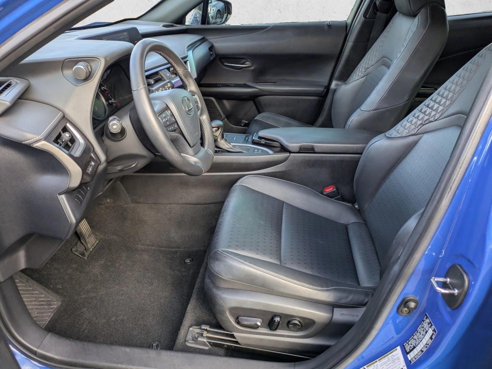 2022 Lexus UX 250h AWD