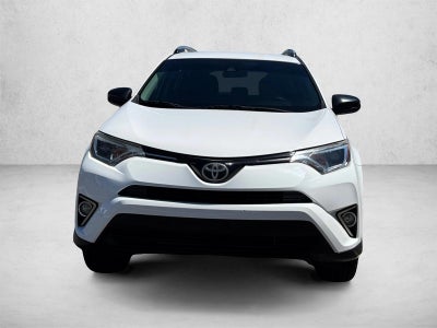 2017 Toyota RAV4 LE FWD (GS)