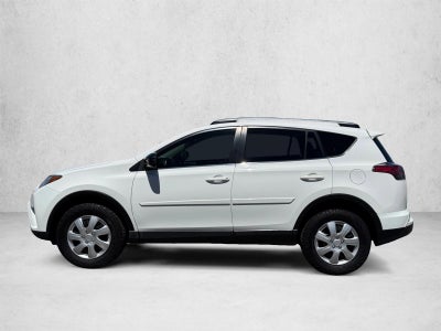 2017 Toyota RAV4 LE FWD (GS)