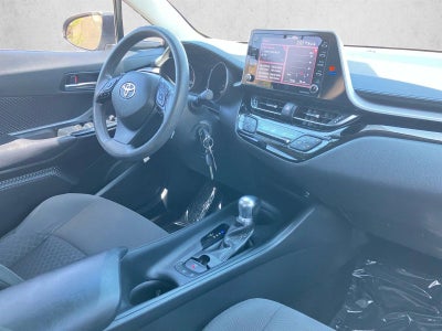2021 Toyota C-HR LE FWD (Natl)