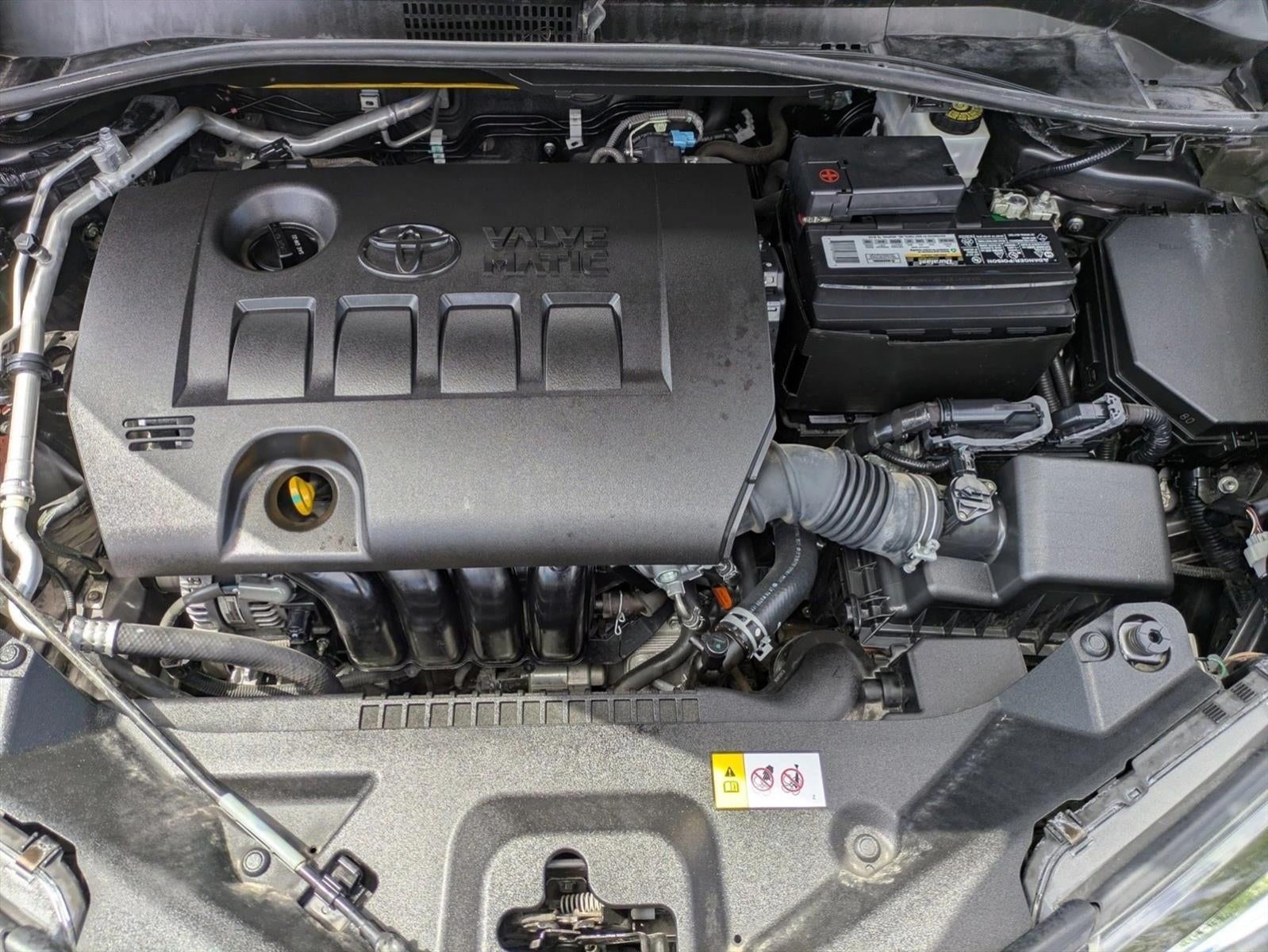 2019 Toyota C-HR XLE FWD (Natl)