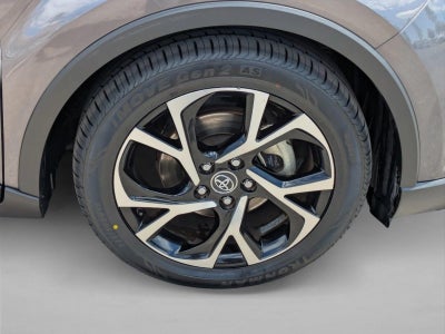 2019 Toyota C-HR XLE FWD (Natl)