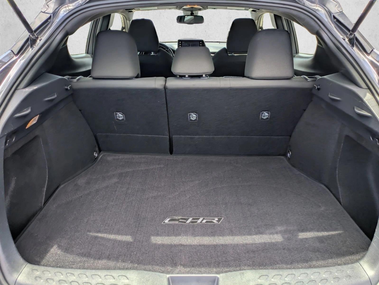 2019 Toyota C-HR XLE FWD (Natl)