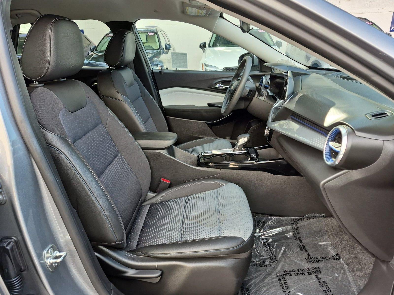 2025 Chevrolet Trax FWD 4dr LT