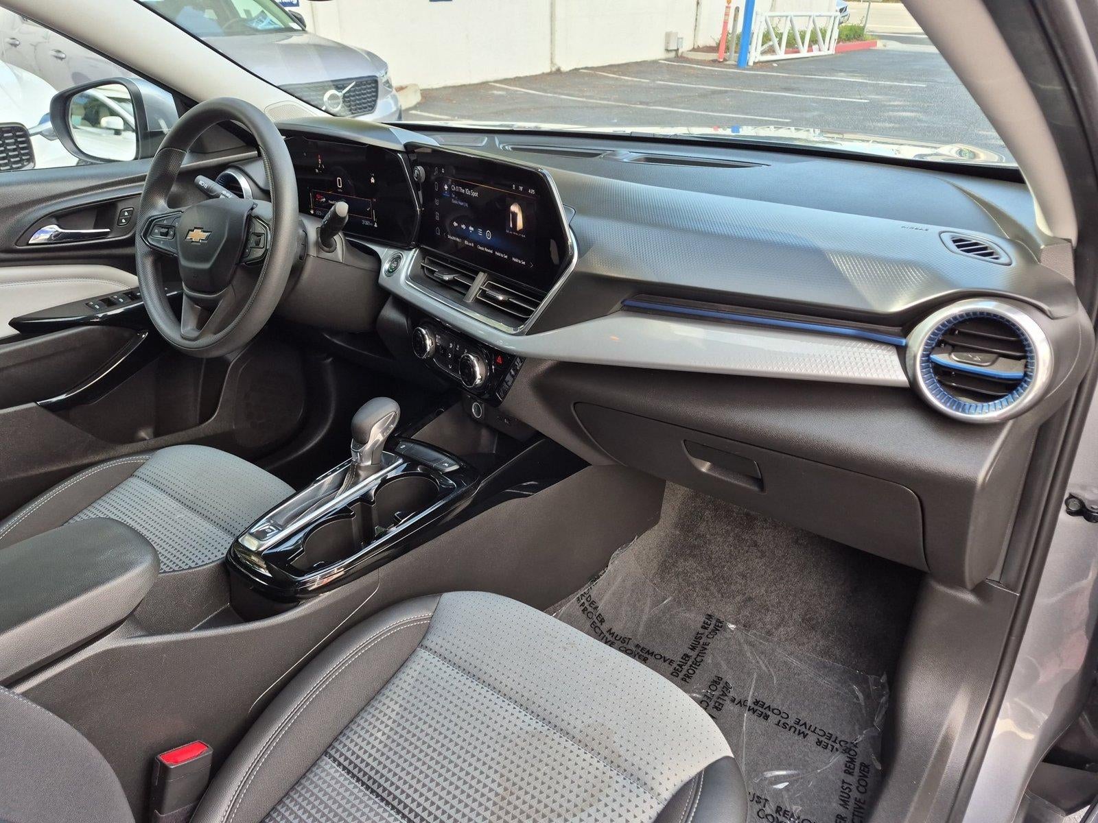 2025 Chevrolet Trax FWD 4dr LT