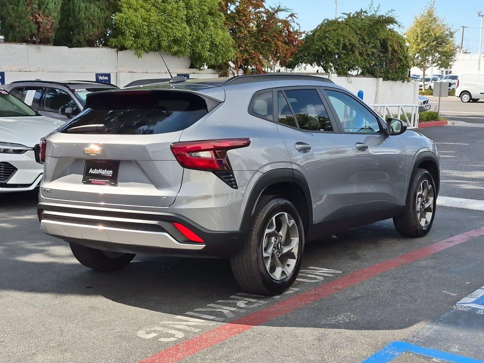 2025 Chevrolet Trax FWD 4dr LT