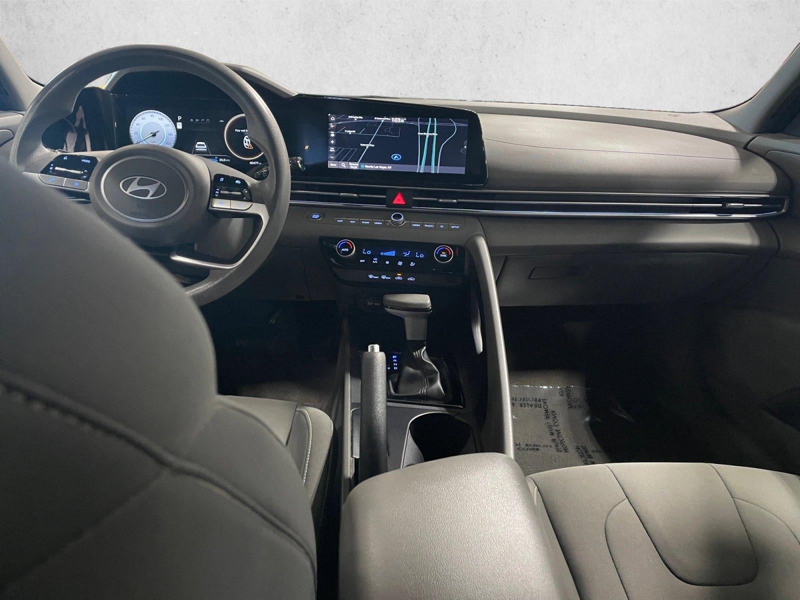 2024 Hyundai ELANTRA SEL IVT