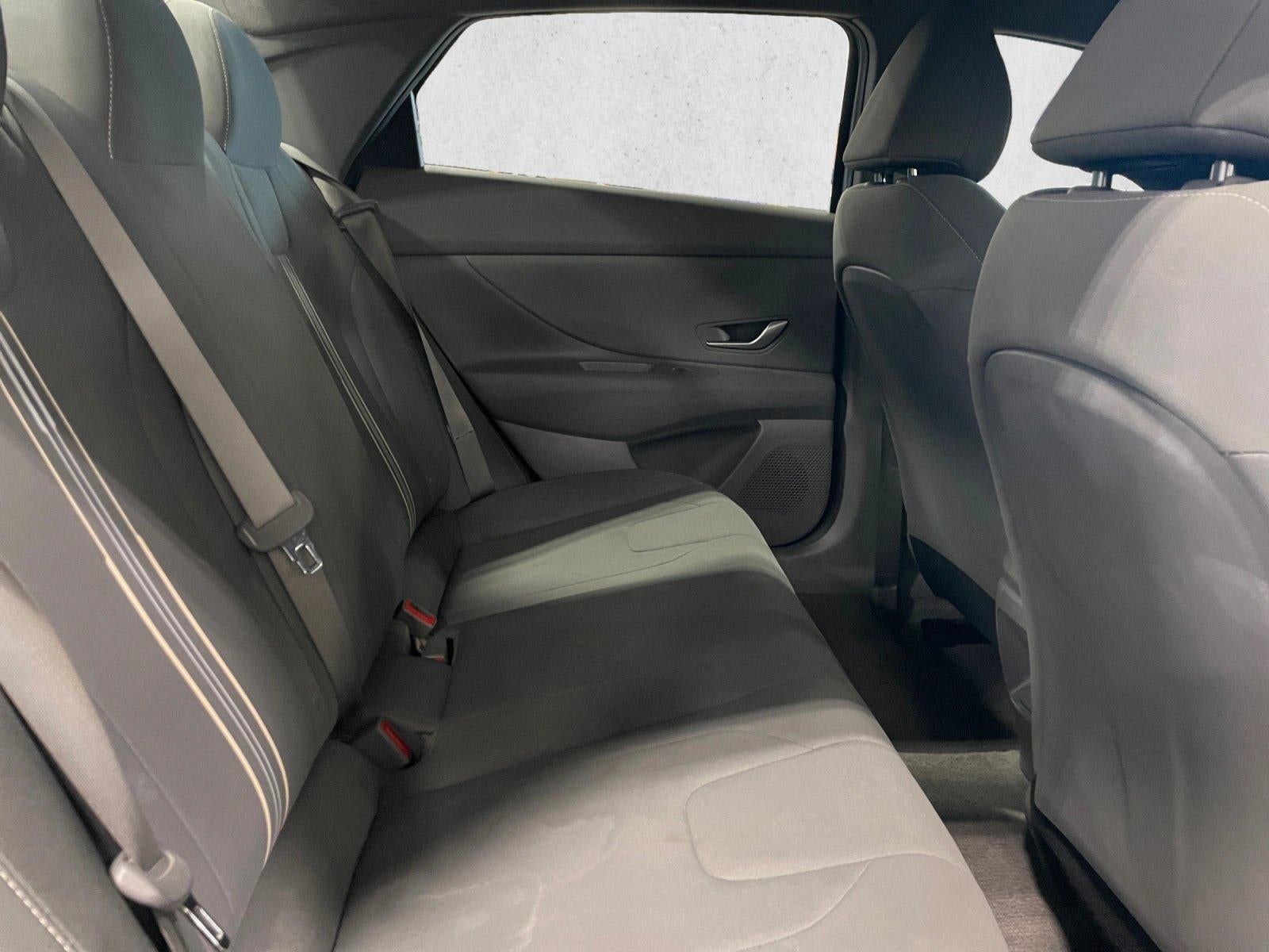 2024 Hyundai ELANTRA SEL IVT