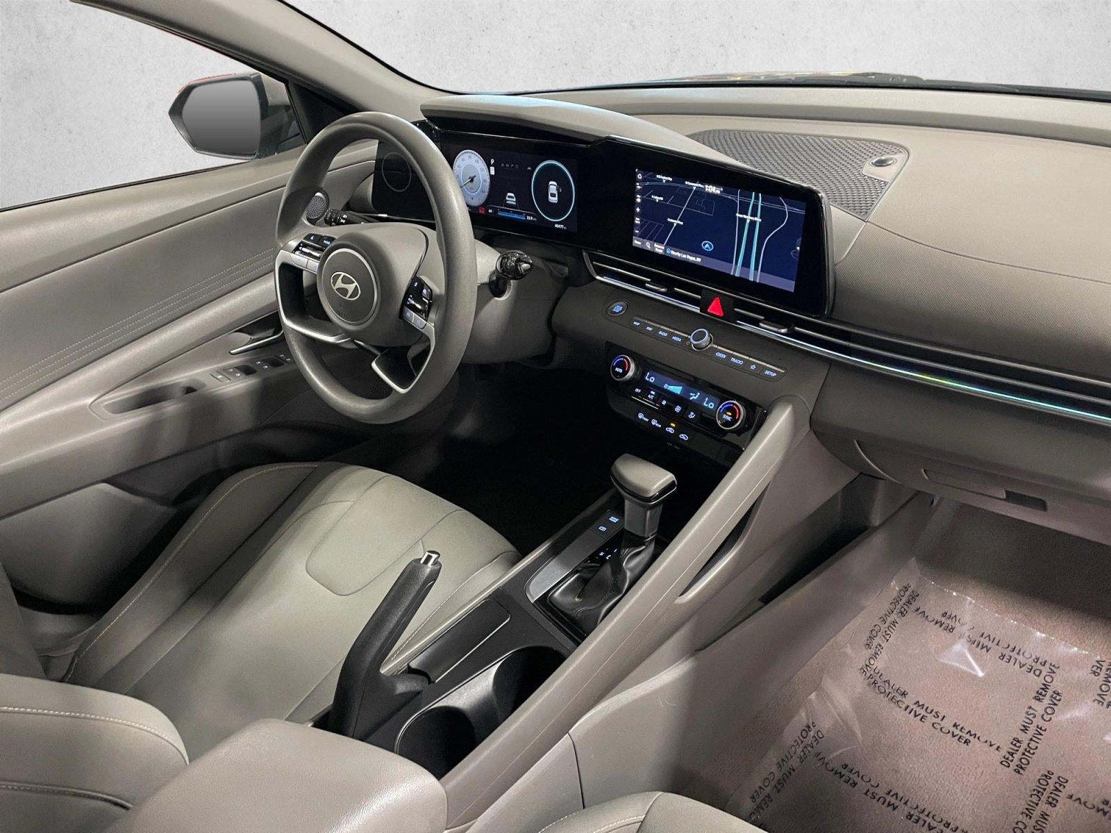 2024 Hyundai ELANTRA SEL IVT