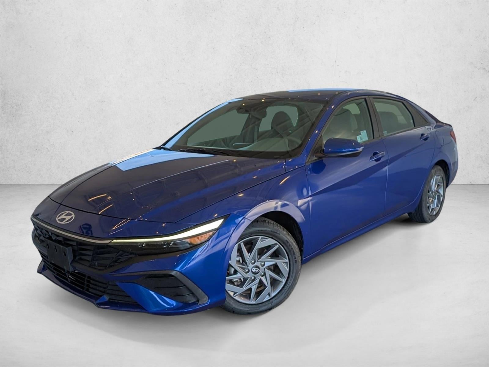 2024 Hyundai ELANTRA SEL IVT