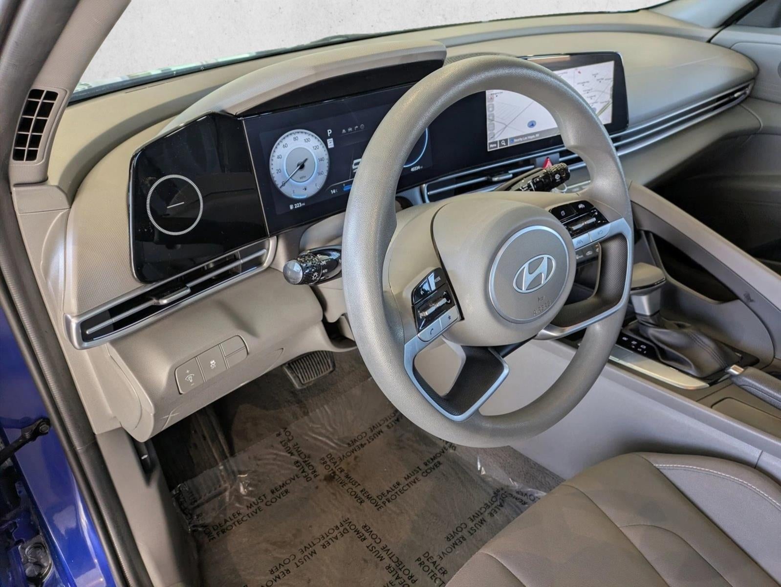 2024 Hyundai ELANTRA SEL IVT