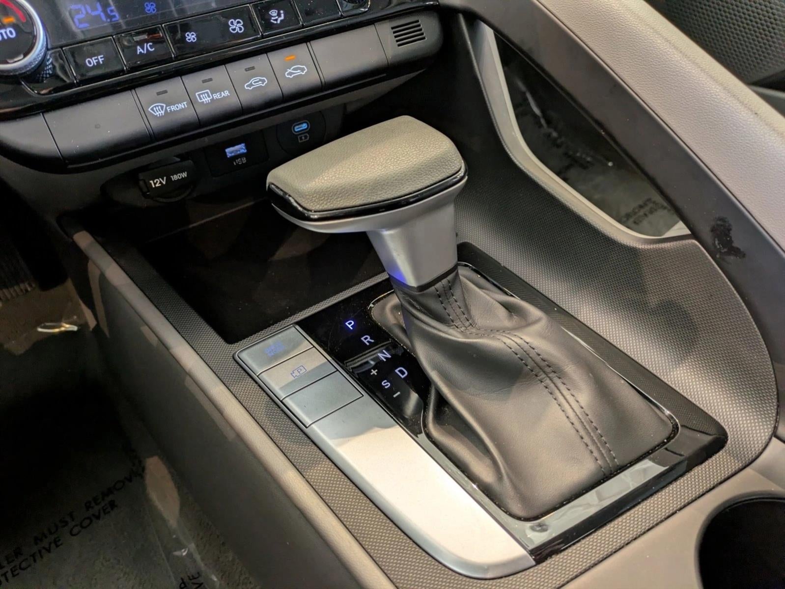 2024 Hyundai ELANTRA SEL IVT