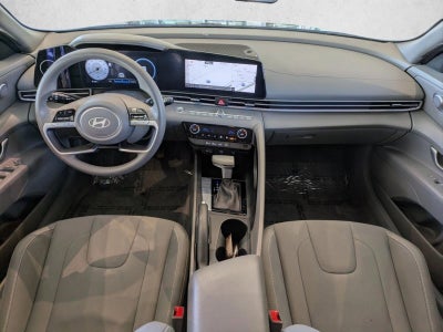 2024 Hyundai ELANTRA SEL IVT