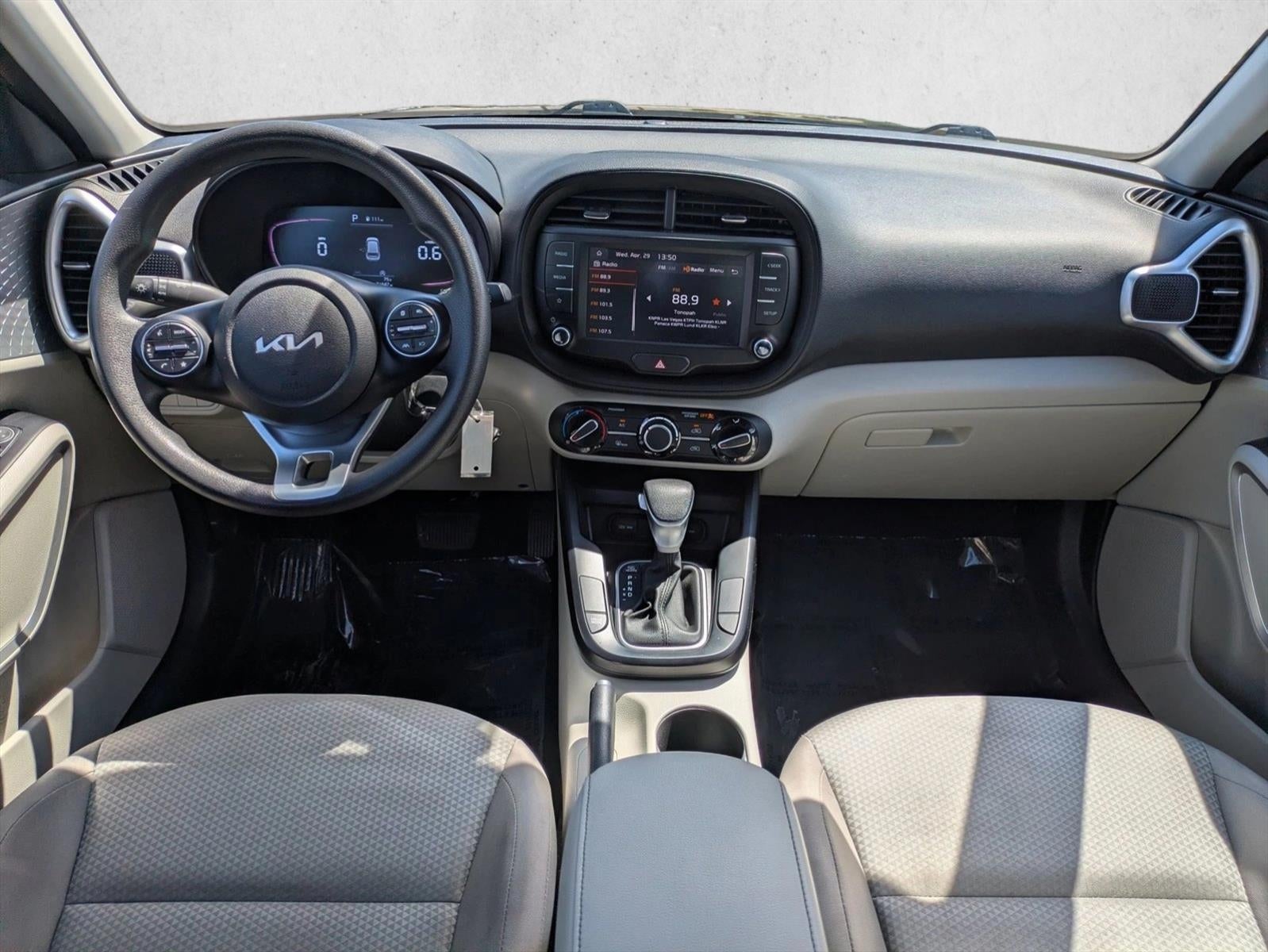 2023 Kia Soul LX IVT