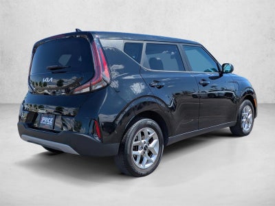 2023 Kia Soul LX IVT