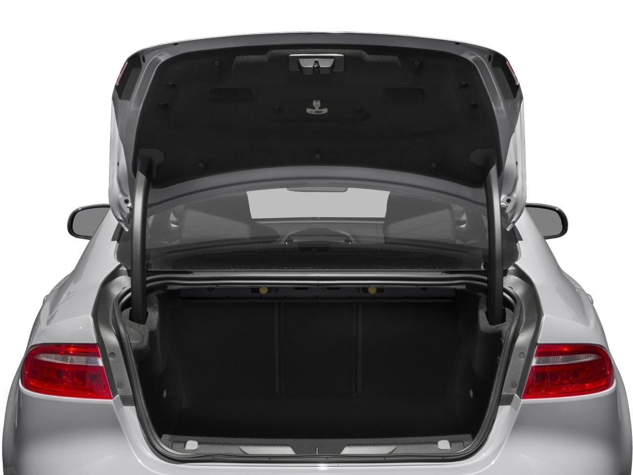 2018 Jaguar XE 25t Premium RWD