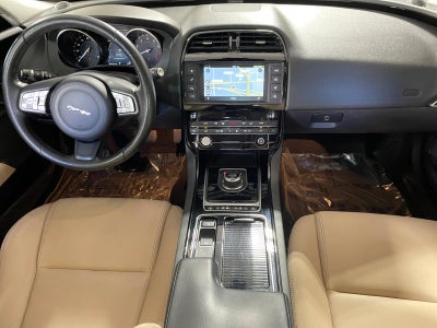 2018 Jaguar XE 25t Premium AWD