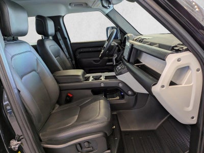 2025 Land Rover Defender 110 P300 S