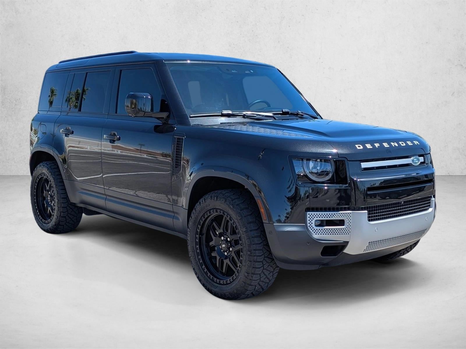 2025 Land Rover Defender 110 P300 S