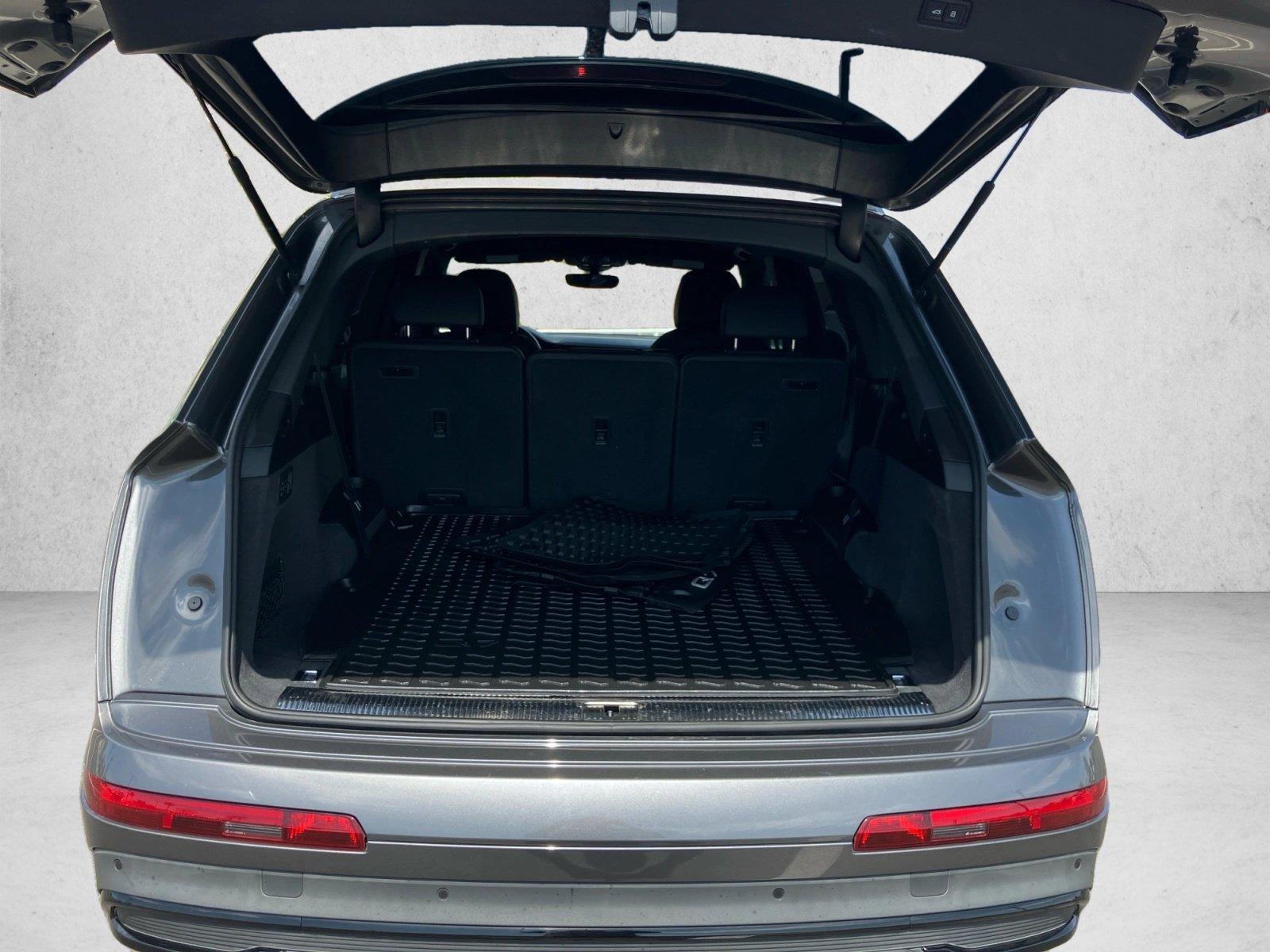 2020 Audi Q7 Premium Plus 55 TFSI quattro