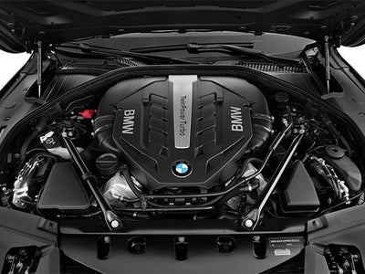 2013 BMW 750i Sedan