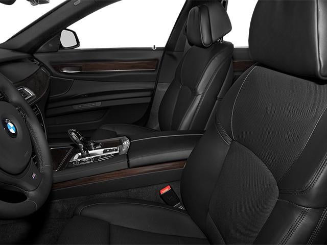 2013 BMW 750i Sedan