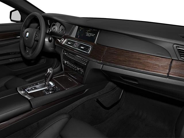 2013 BMW 750i Sedan