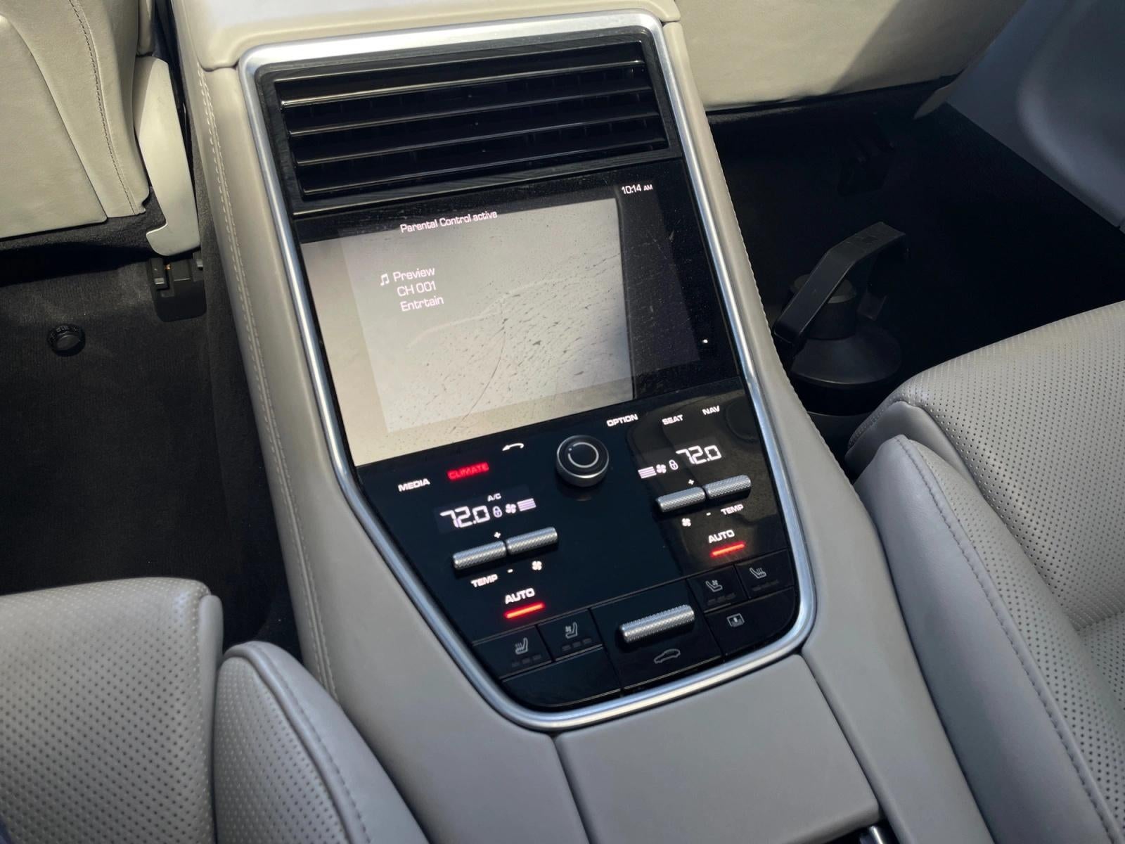 2018 Porsche Panamera 4 Executive AWD